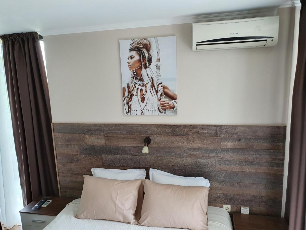 Апартамент За Гости ,,1В-15" Амара Бутик"" Rawda Exterior foto